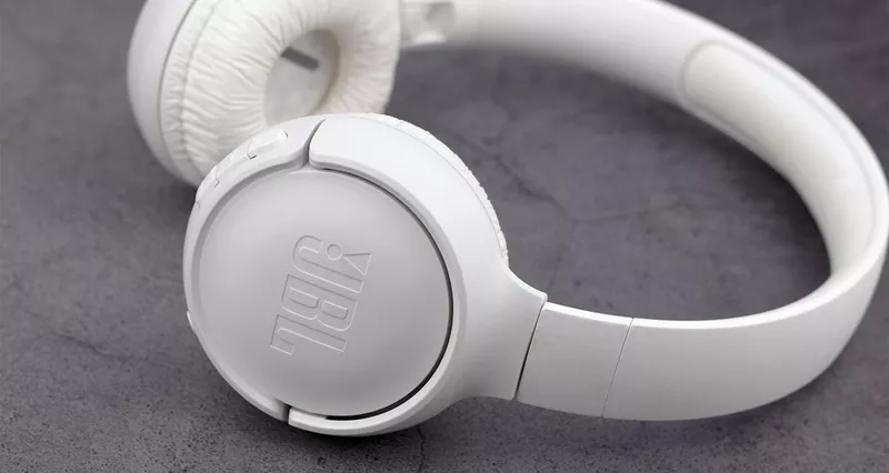 How to connect JBL headphones to your iPhone